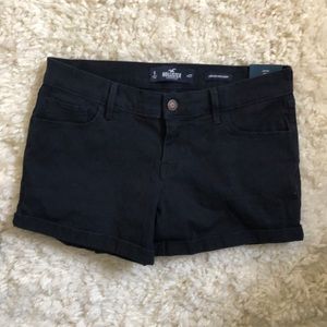 NWT Hollister Navy Shorts Size 5 (waist 27)